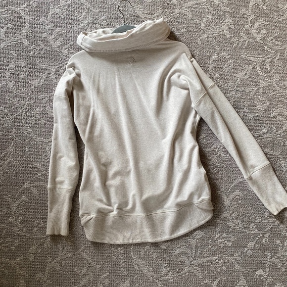 Lululemon Cowl Neck Cream Sweatshirt - Picture 2 of 2
